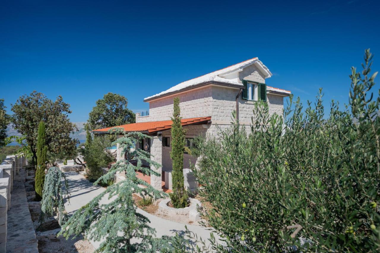 Olive Park House Brac Villa พอฟเลีย ภายนอก รูปภาพ