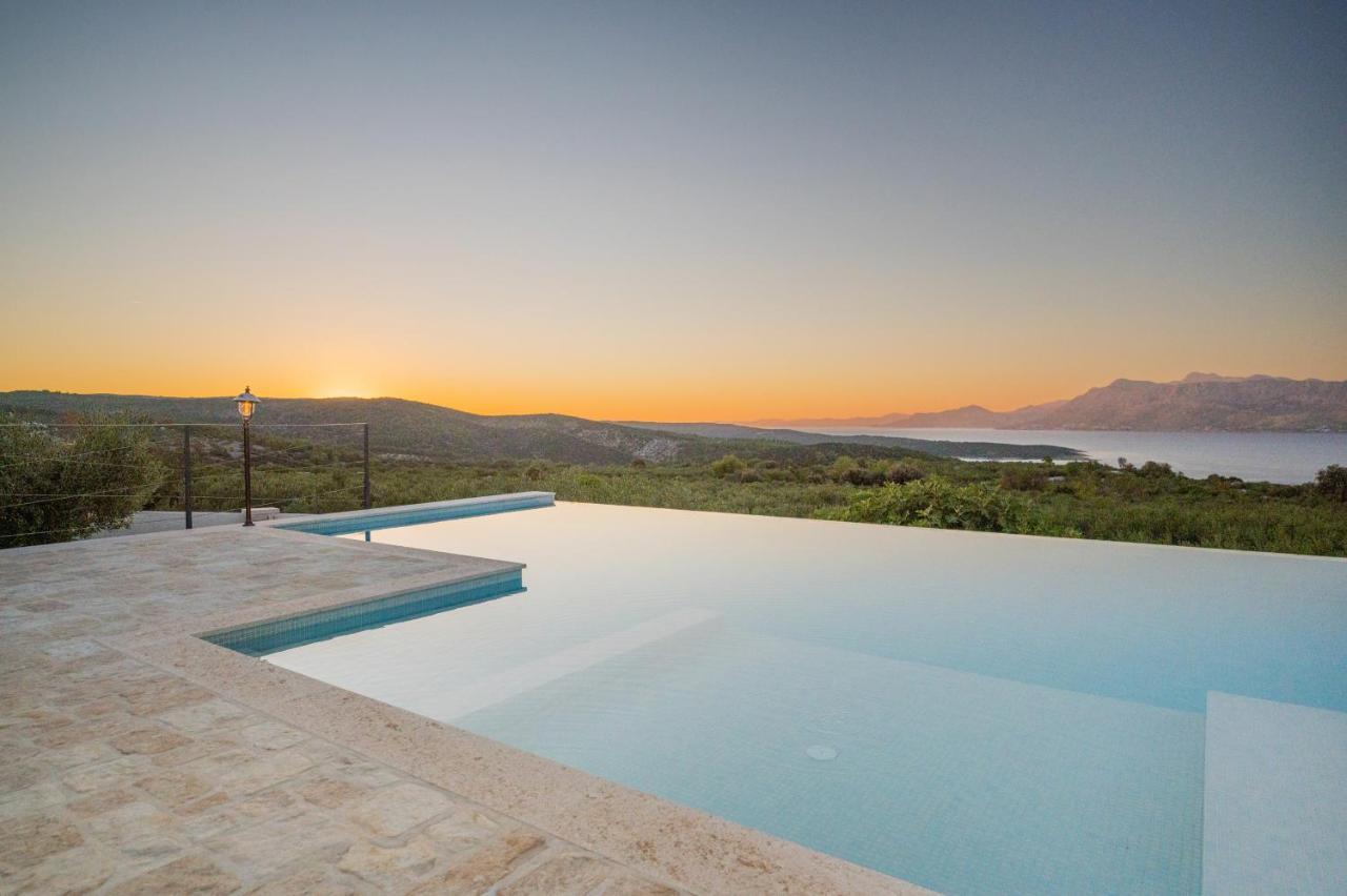 Olive Park House Brac Villa พอฟเลีย ภายนอก รูปภาพ