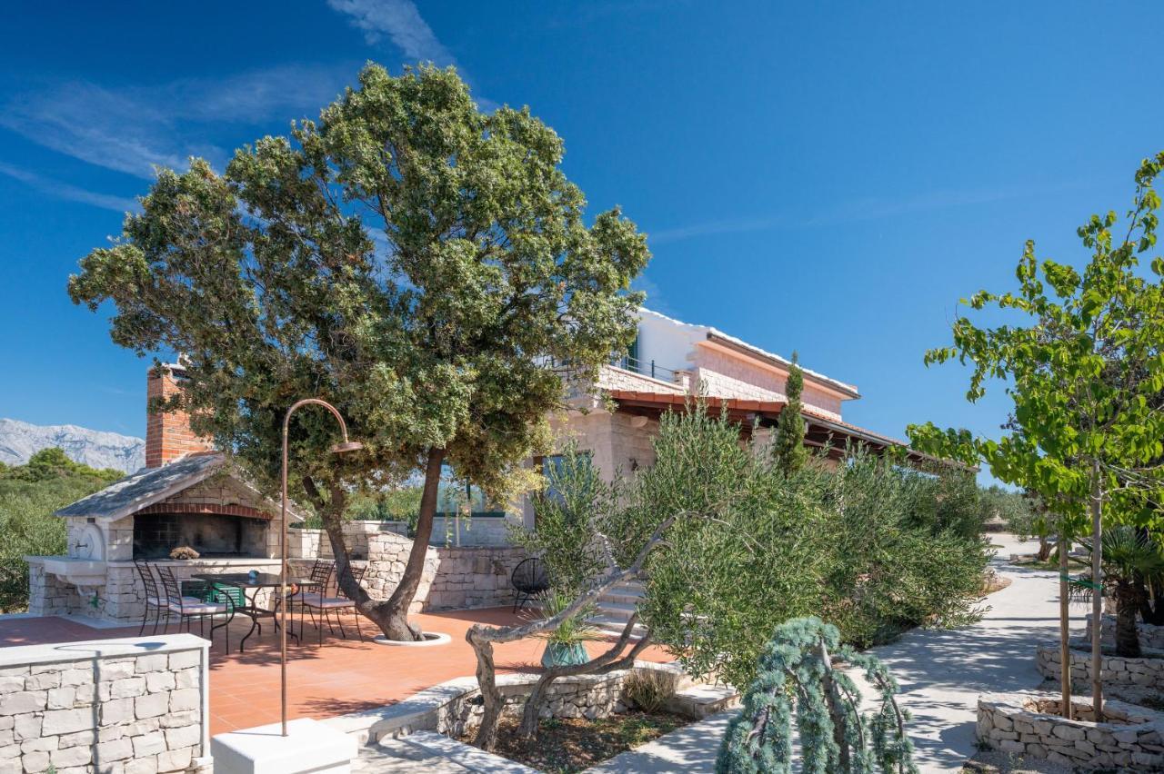 Olive Park House Brac Villa พอฟเลีย ภายนอก รูปภาพ